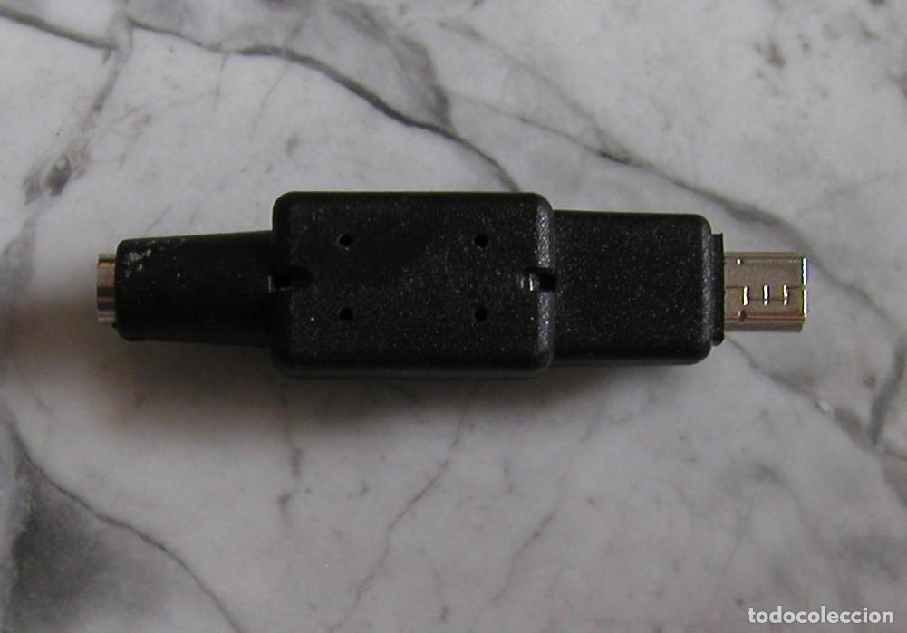 Segunda mano: Adaptador y corriente con un conector mini USB tipo B y un conector con carga de barril. - Foto 5