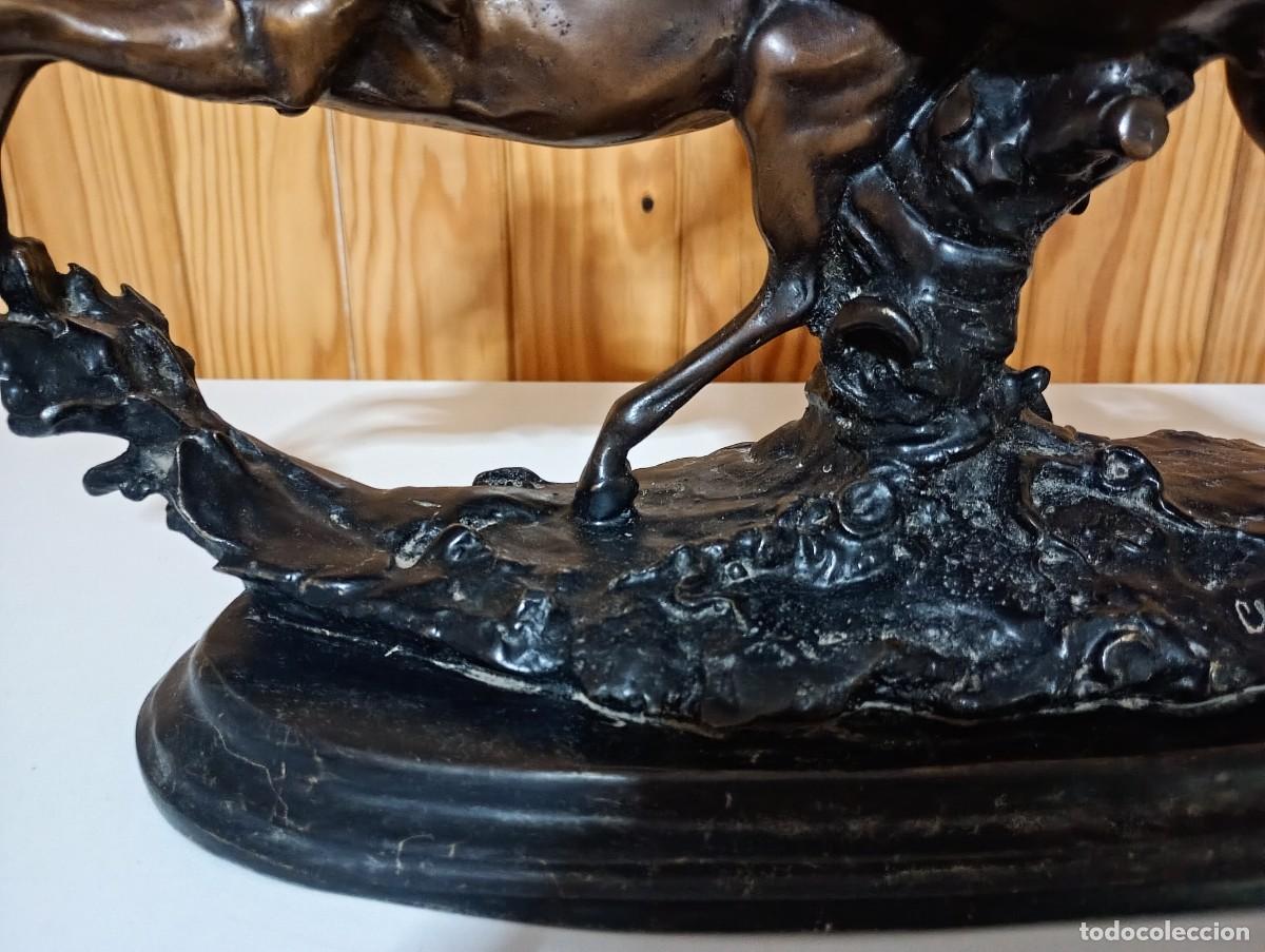 Segunda mano: FIGURA DE BRONCE CON DOS CABALLOS EN MOVIMIENTO - Foto 5