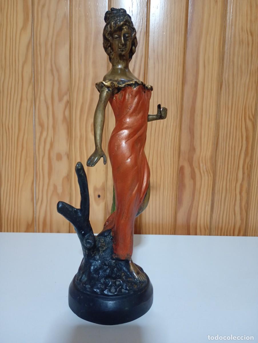 Segunda mano: FIGURA DE BRONCE, SE&Ntilde;ORA CON VESTIDO NARANJA - Foto 3