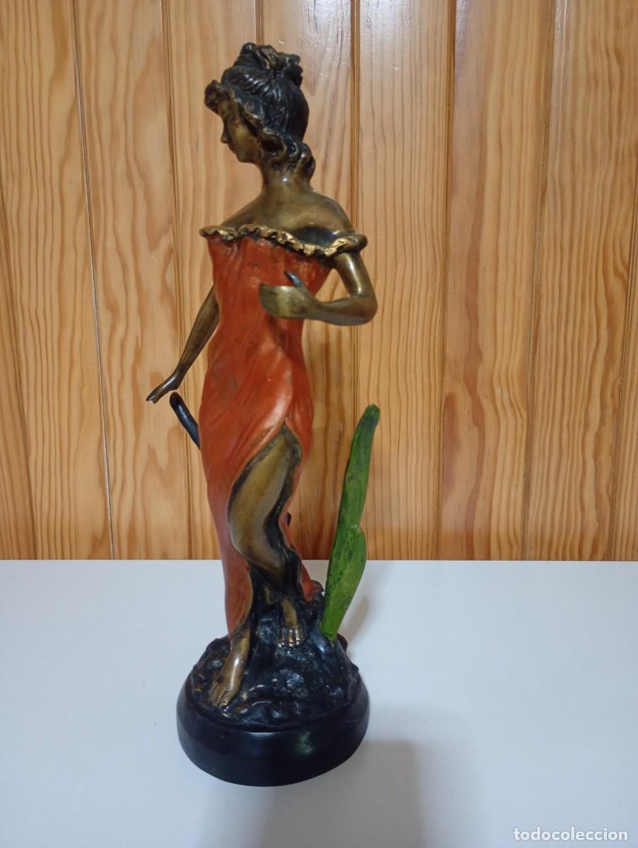 Segunda mano: FIGURA DE BRONCE, SE&Ntilde;ORA CON VESTIDO NARANJA - Foto 7