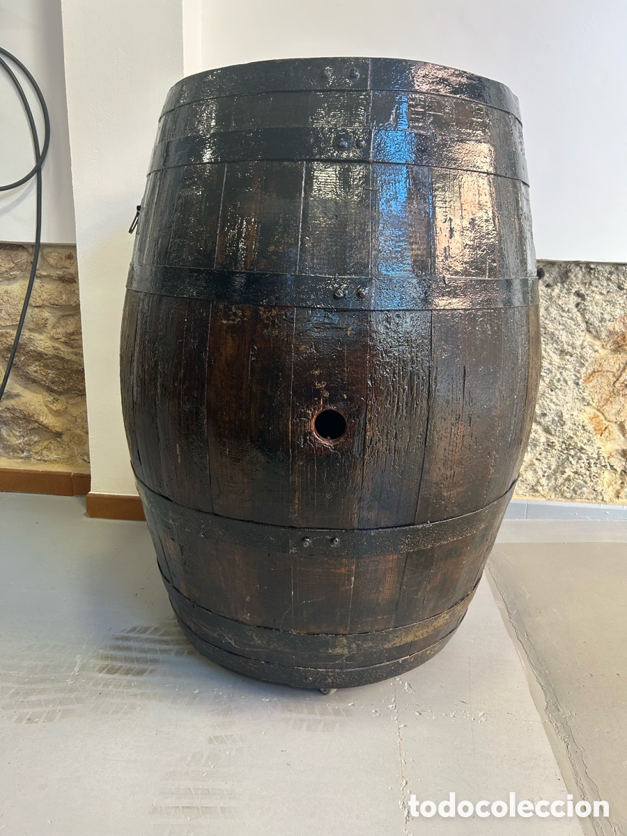 Segunda mano: Barrica grande de roble restaurada con ruedas - Foto 1