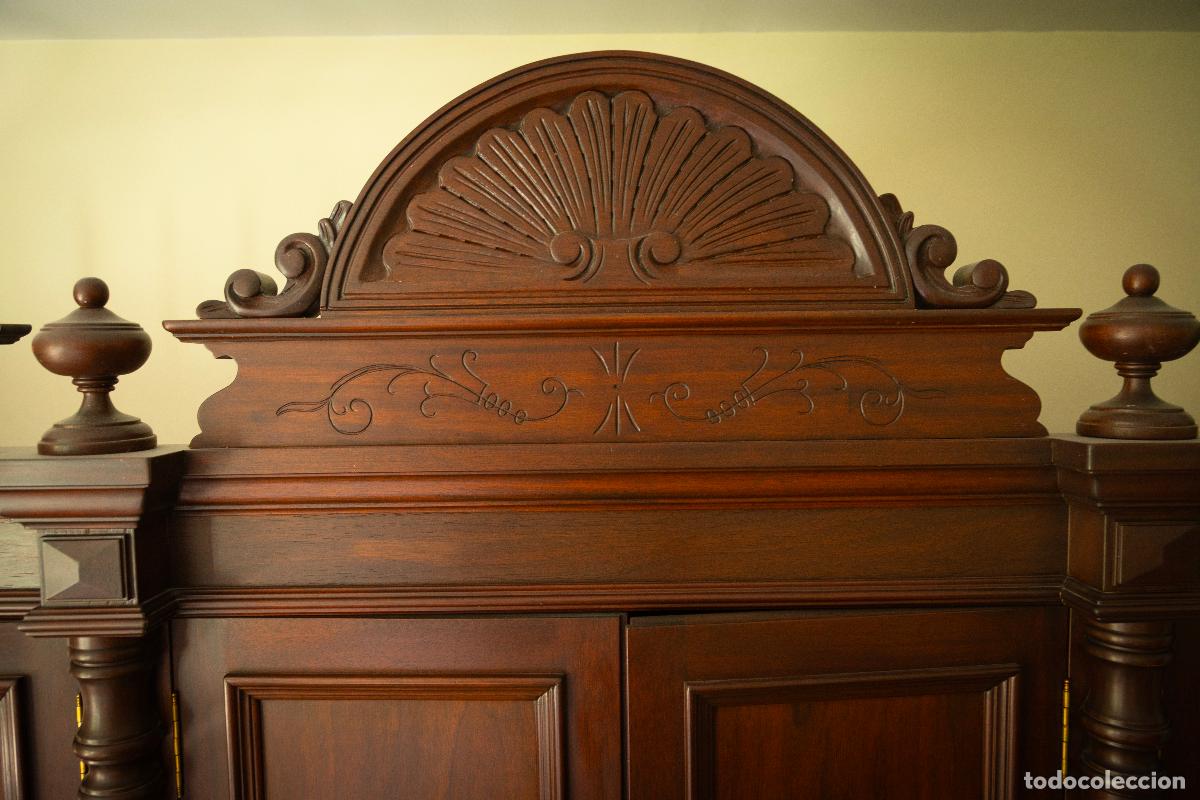 Segunda mano: Dormitorio completo, estilo cl&aacute;sico, artesanal de madera noble - Foto 16
