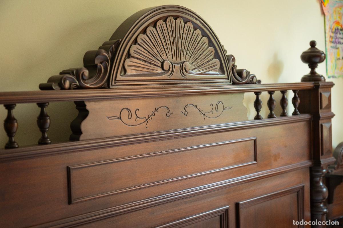 Segunda mano: Dormitorio completo, estilo cl&aacute;sico, artesanal de madera noble - Foto 20
