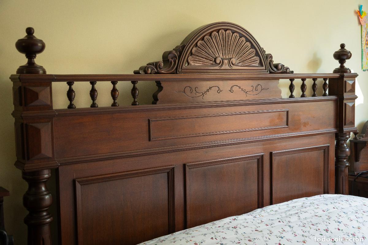 Segunda mano: Dormitorio completo, estilo cl&aacute;sico, artesanal de madera noble - Foto 21