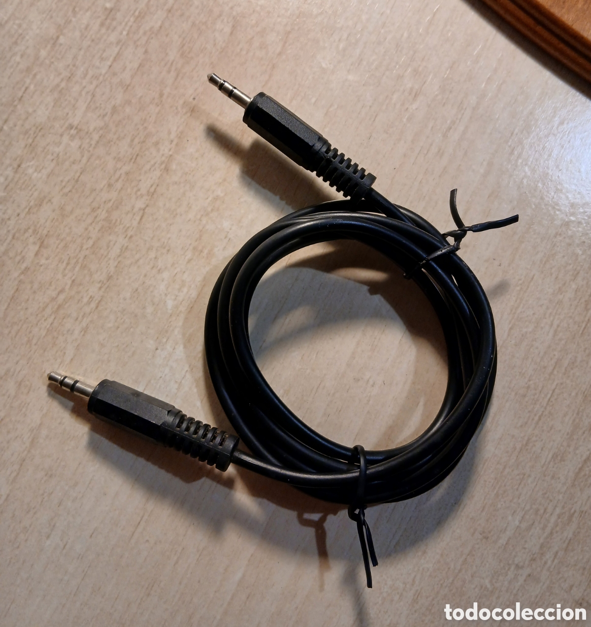 Segunda mano: Cable audio doble conector Jack 2,5mm. 140 cm. Largo - Foto 2