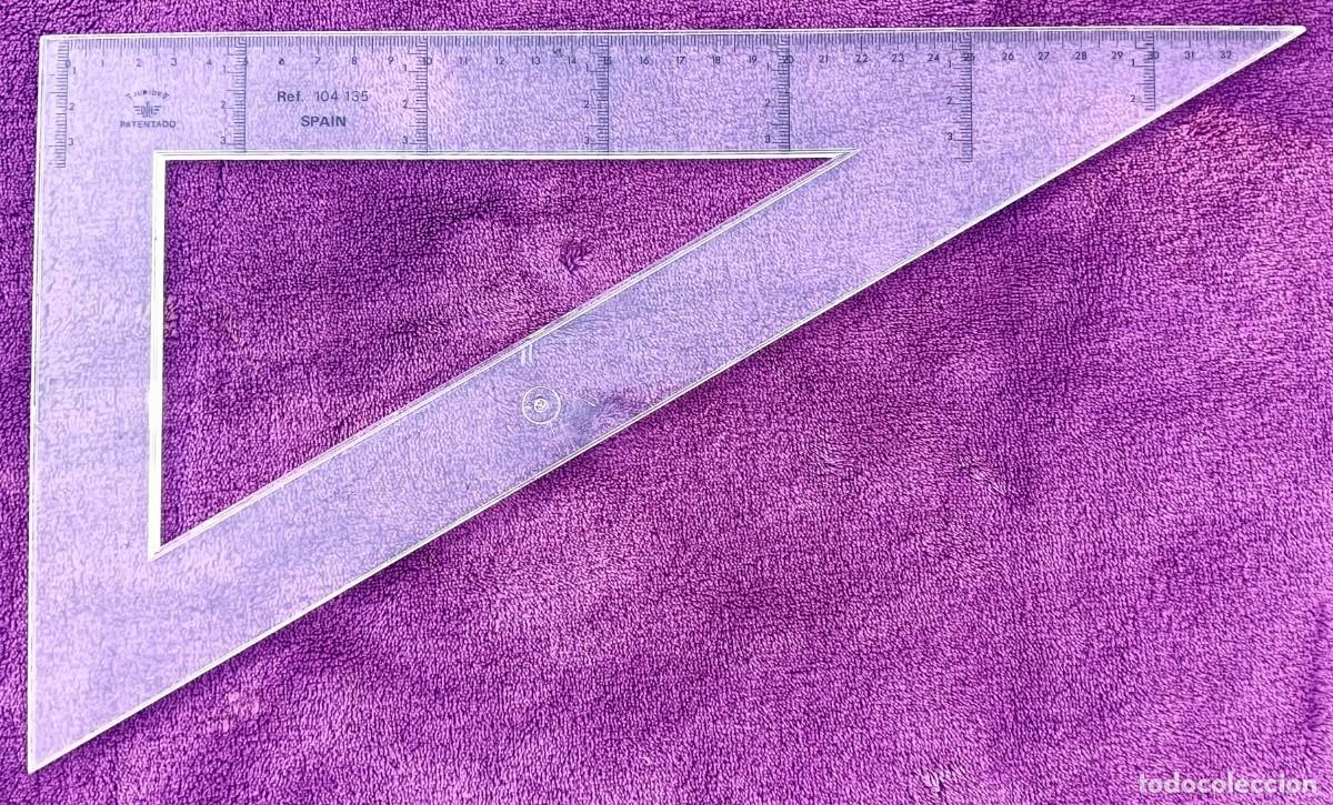 Segunda mano: Regla Triangular (Escal&iacute;metro) - Herramienta de Precisi&oacute;n para Dibujo T&eacute;cnico - Foto 1