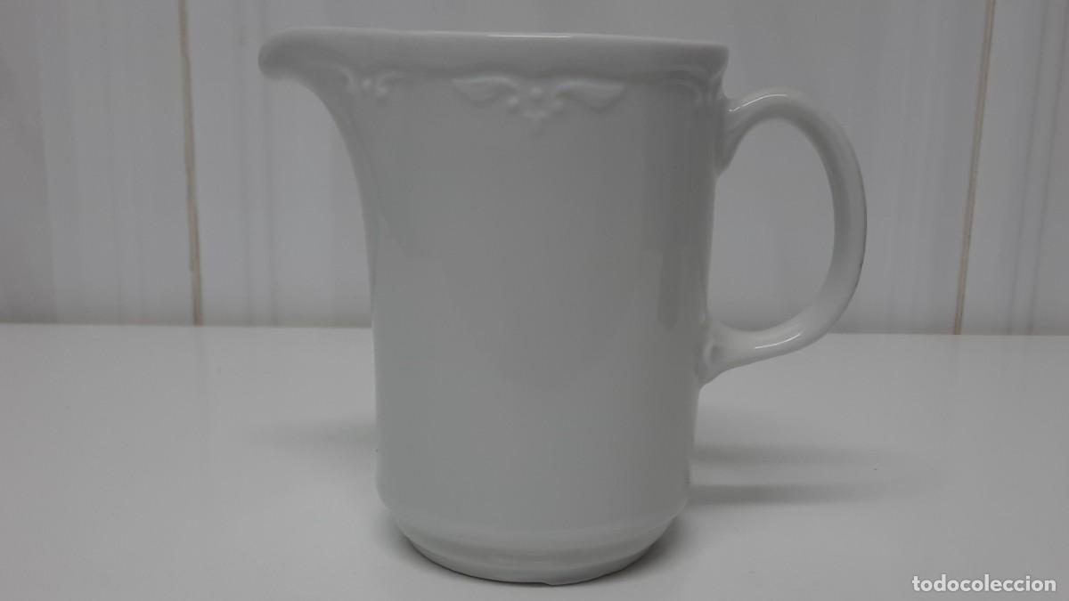 Segunda mano: Lechera (105cm de alta y 7cm de boca) - Foto 1