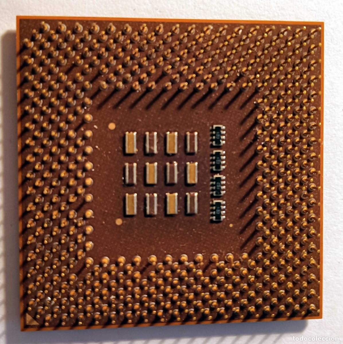 Segunda mano: AMD Athlon XP 2000+ (AX2000DMT3C) - CPU de Exposici&oacute;n No Funcional - Foto 2