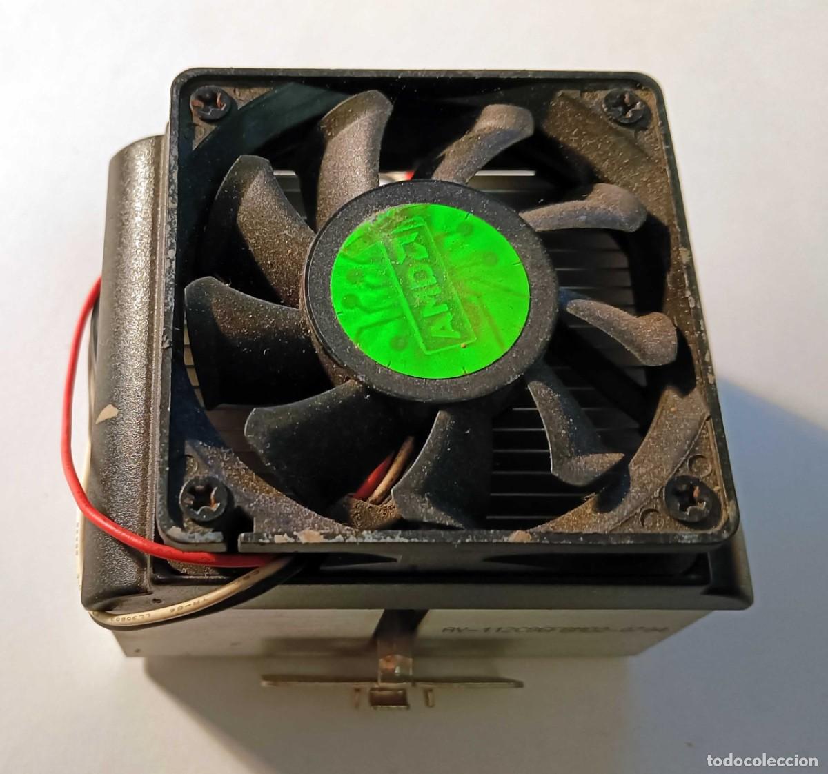 Segunda mano: Disipador T&eacute;rmico con Ventilador para CPU - Conector 3 Pins - Compatibilidad Multi-socket - Foto 1
