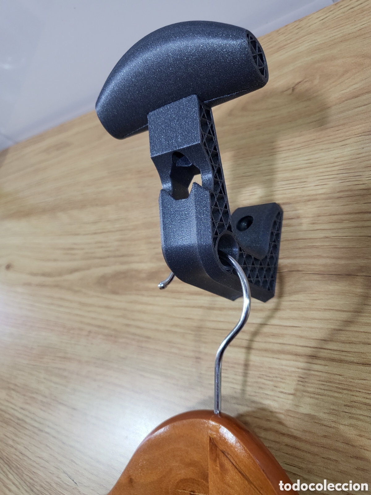 Segunda mano: Soporte perchero para casco de moto - Foto 9
