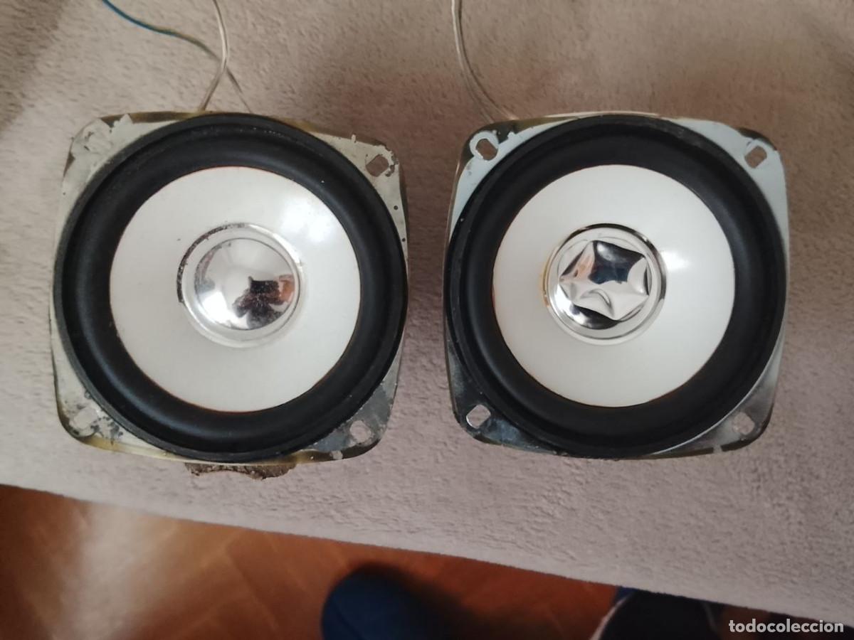 Segunda mano: Altavoces de 15W y 4Ohmnios - Foto 1