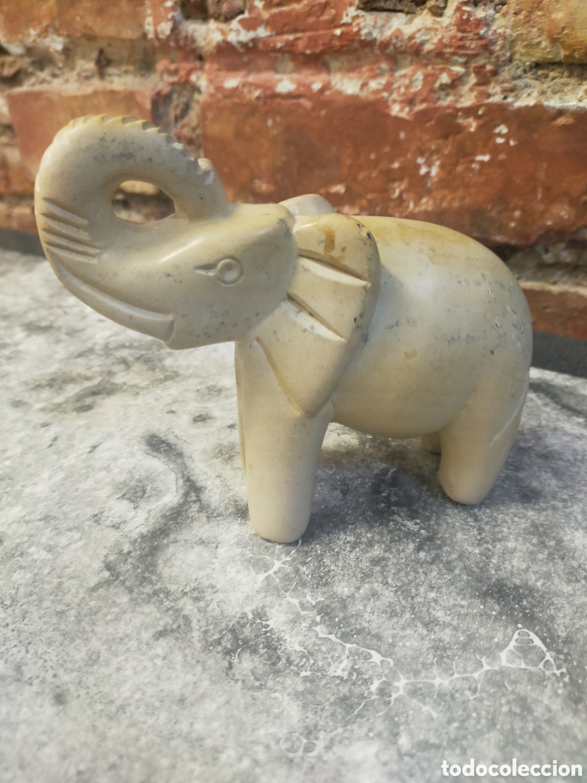 Segunda mano: Elefante decorativo, desconozco material - Foto 1