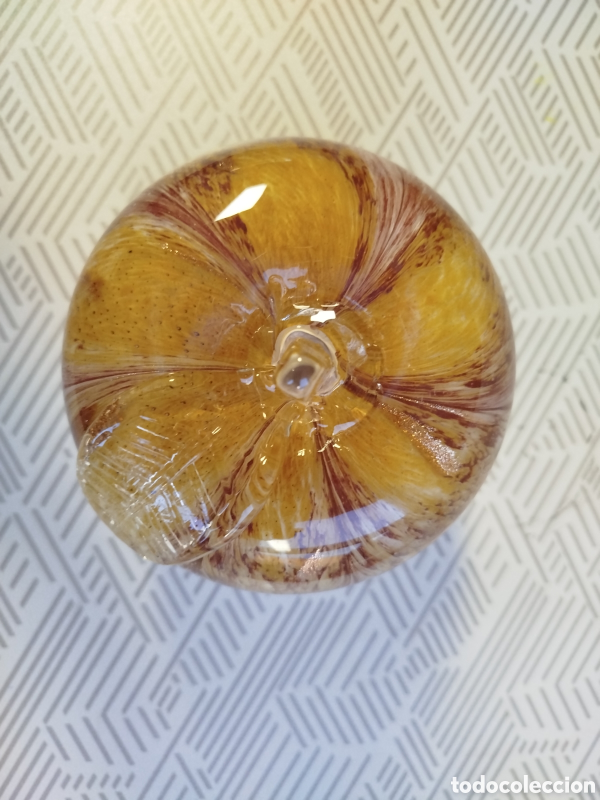 Segunda mano: Objeto decorativo con forma de manzana de cristal. - Foto 3