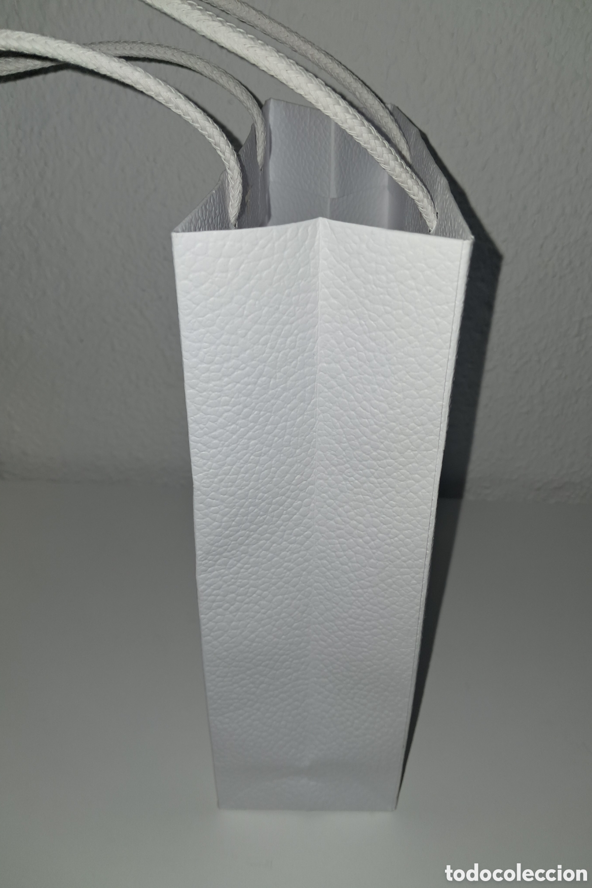 Segunda mano: BOLSA DIOR CART&Oacute;N 27x20x8 CM - Foto 2