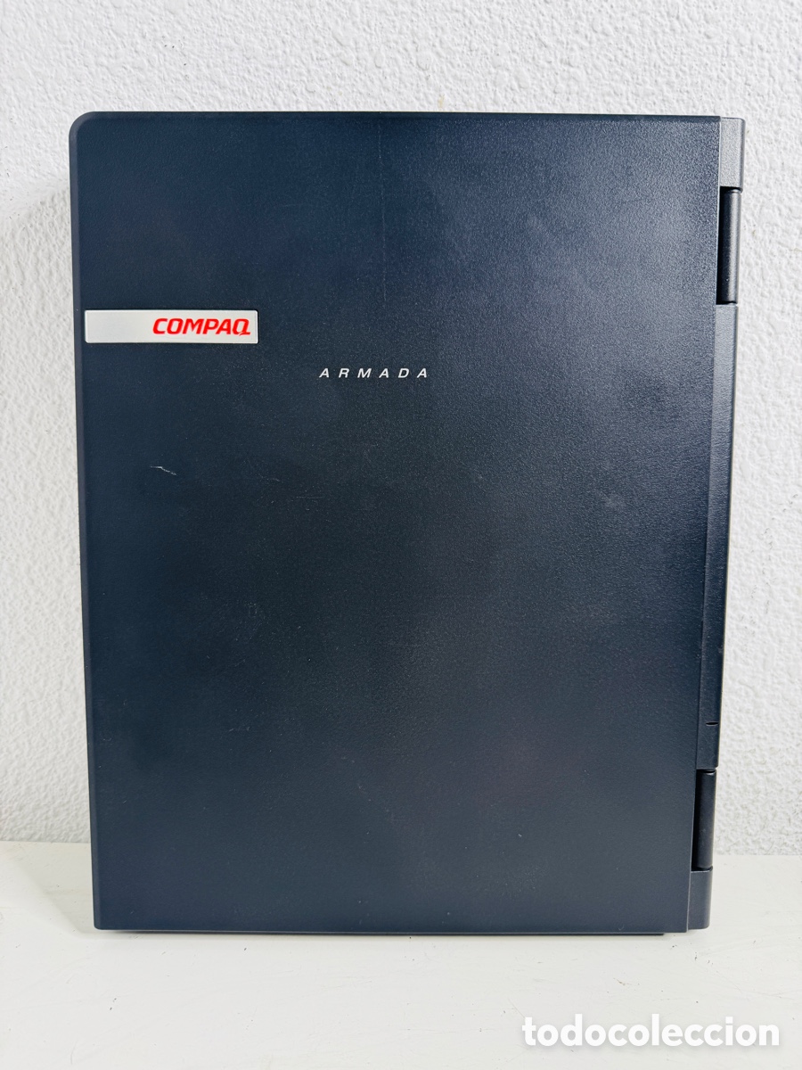Segunda mano: Compaq Armada E500 Retro Vintage Laptop Computer Sin Comprobar - Foto 1
