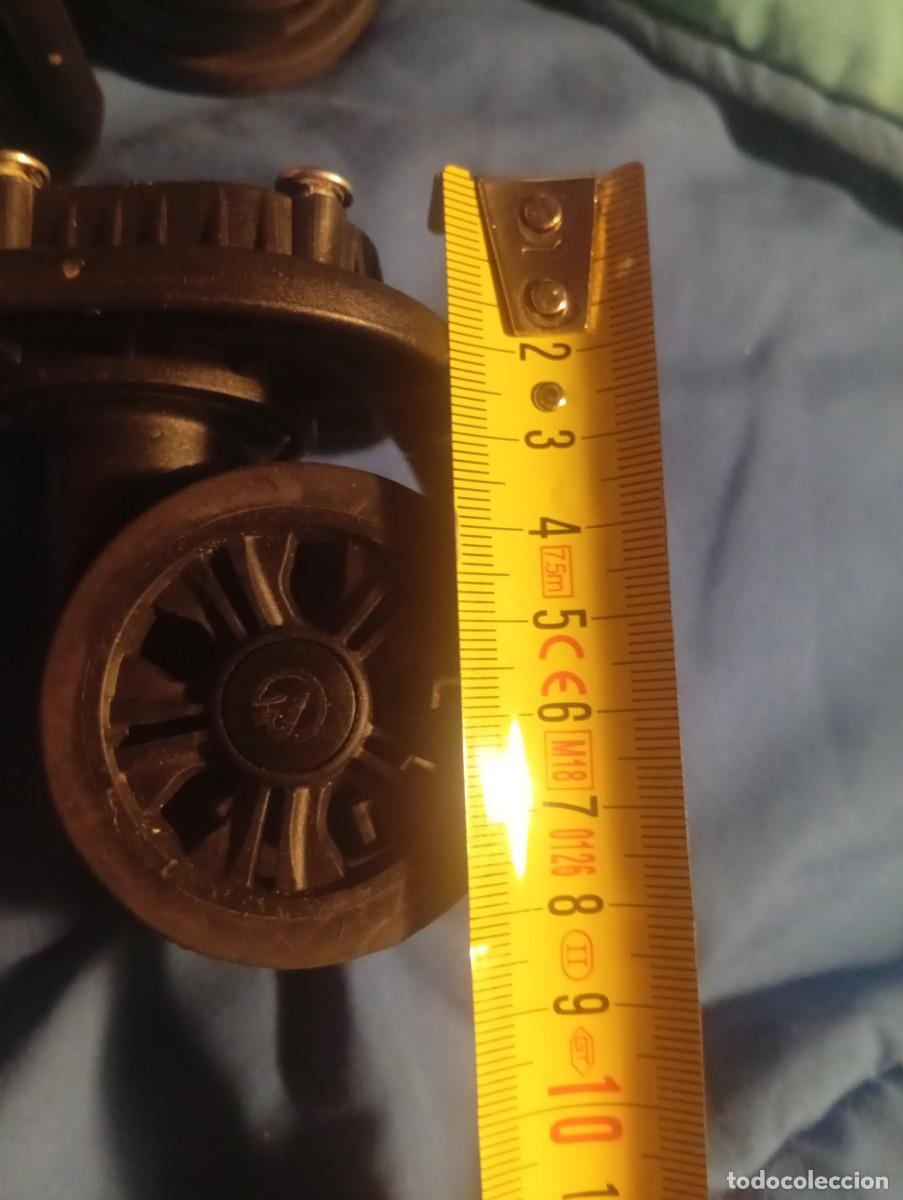 Segunda mano: Par de ruedas de maleta - Foto 7