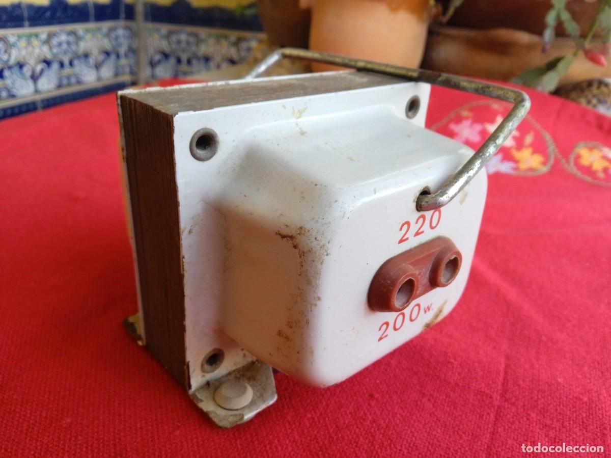 Segunda mano: Aparato Transformador de 125 a 220 200 Watios - Foto 1