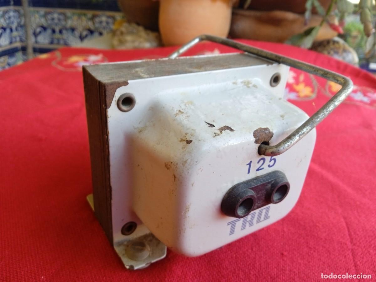 Segunda mano: Aparato Transformador de 125 a 220 200 Watios - Foto 2