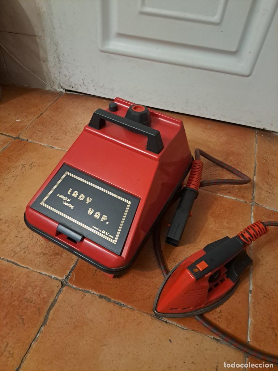 Segunda mano: Vaporeta Lady Vap con plancha. Roja. - Foto 1