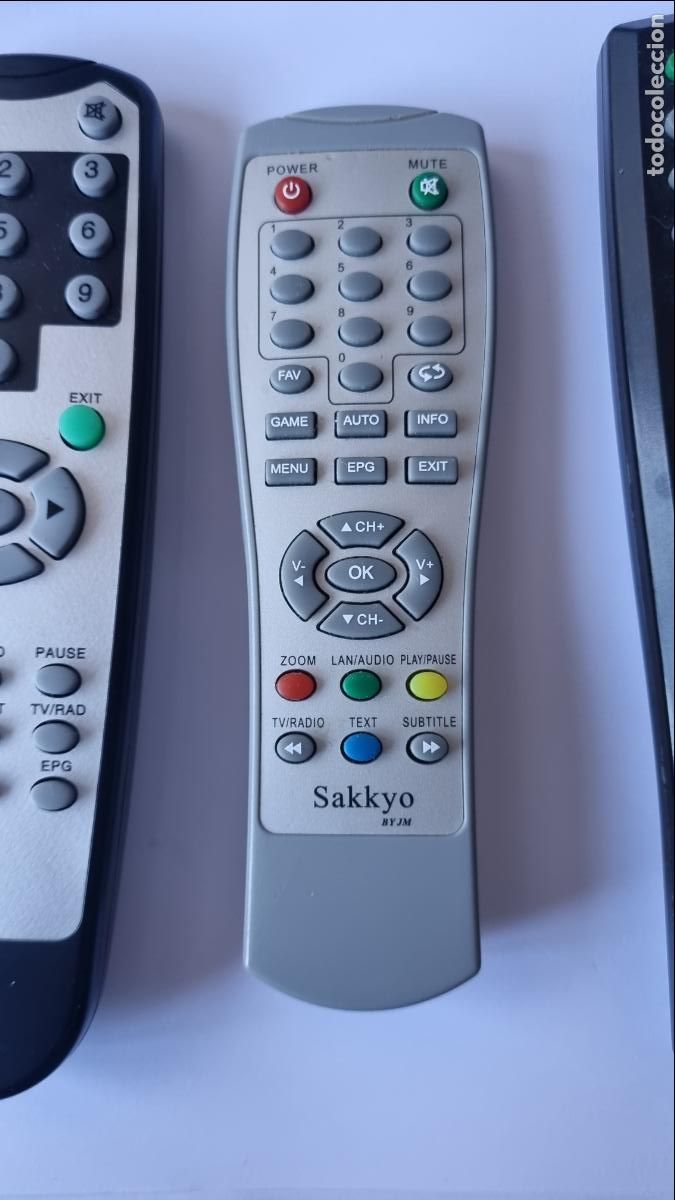 Segunda mano: Lote de 5 mandos a distancia Sakkyo - Foto 5