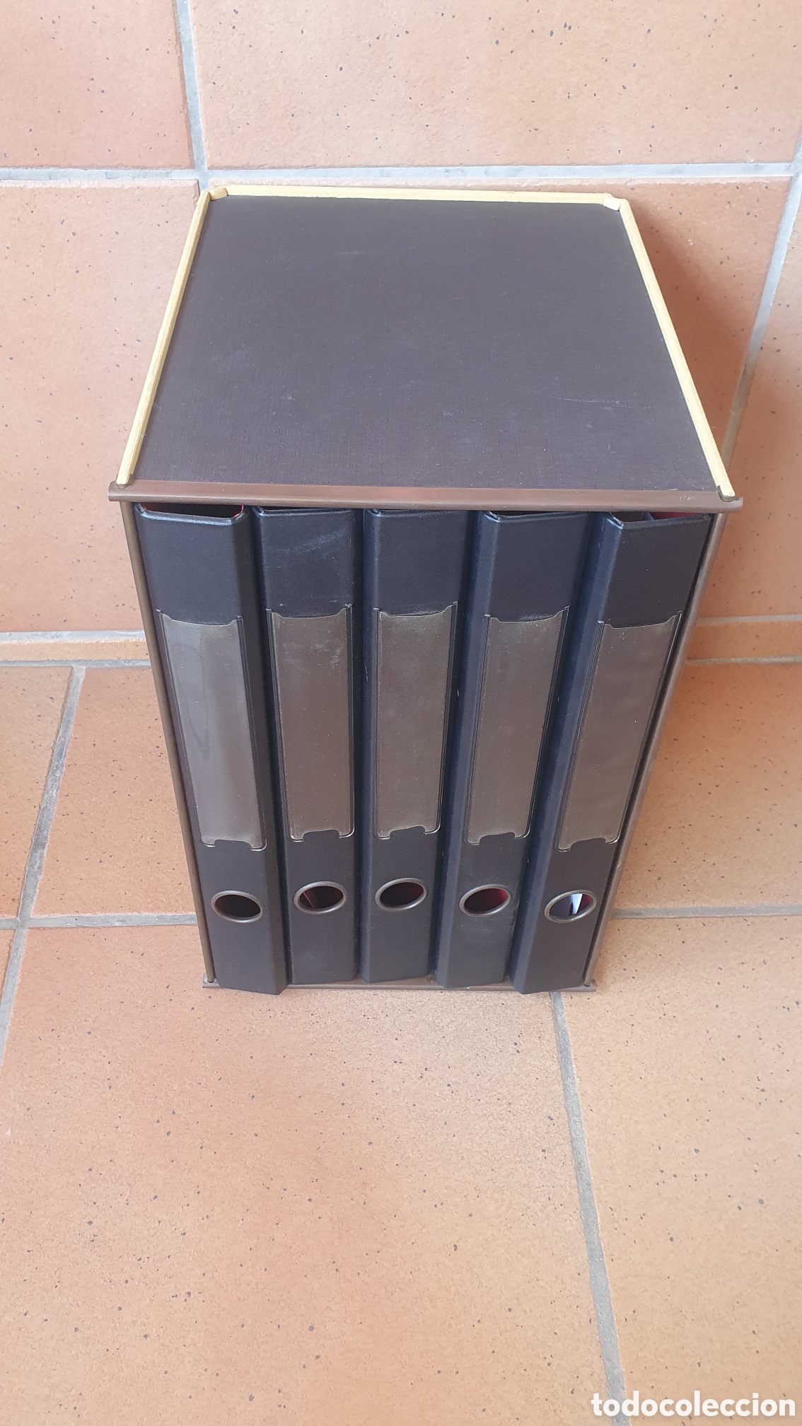 Segunda mano: M&oacute;dulo 5 archivadores Pardo Negro Folio A4 - Foto 2