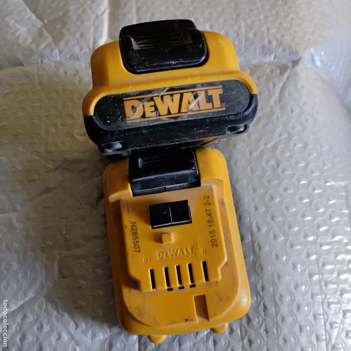 Segunda mano: 2 BATERIAS DEWALT DE 10.8V - Foto 1