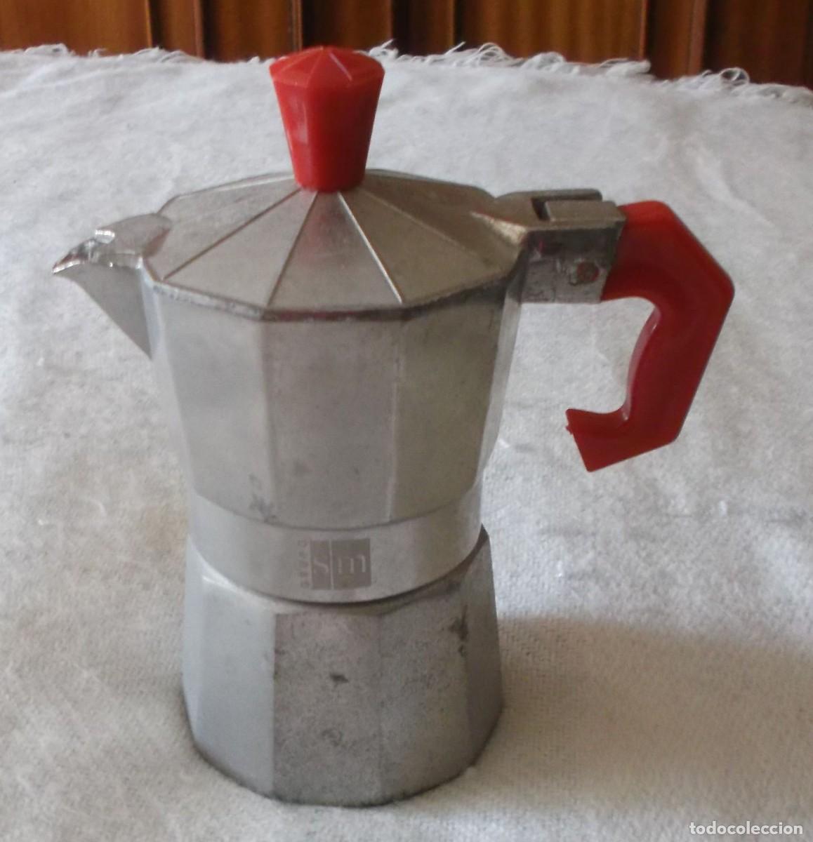 Segunda mano: cafetera peque&ntilde;a italiana funciona bien - Foto 1