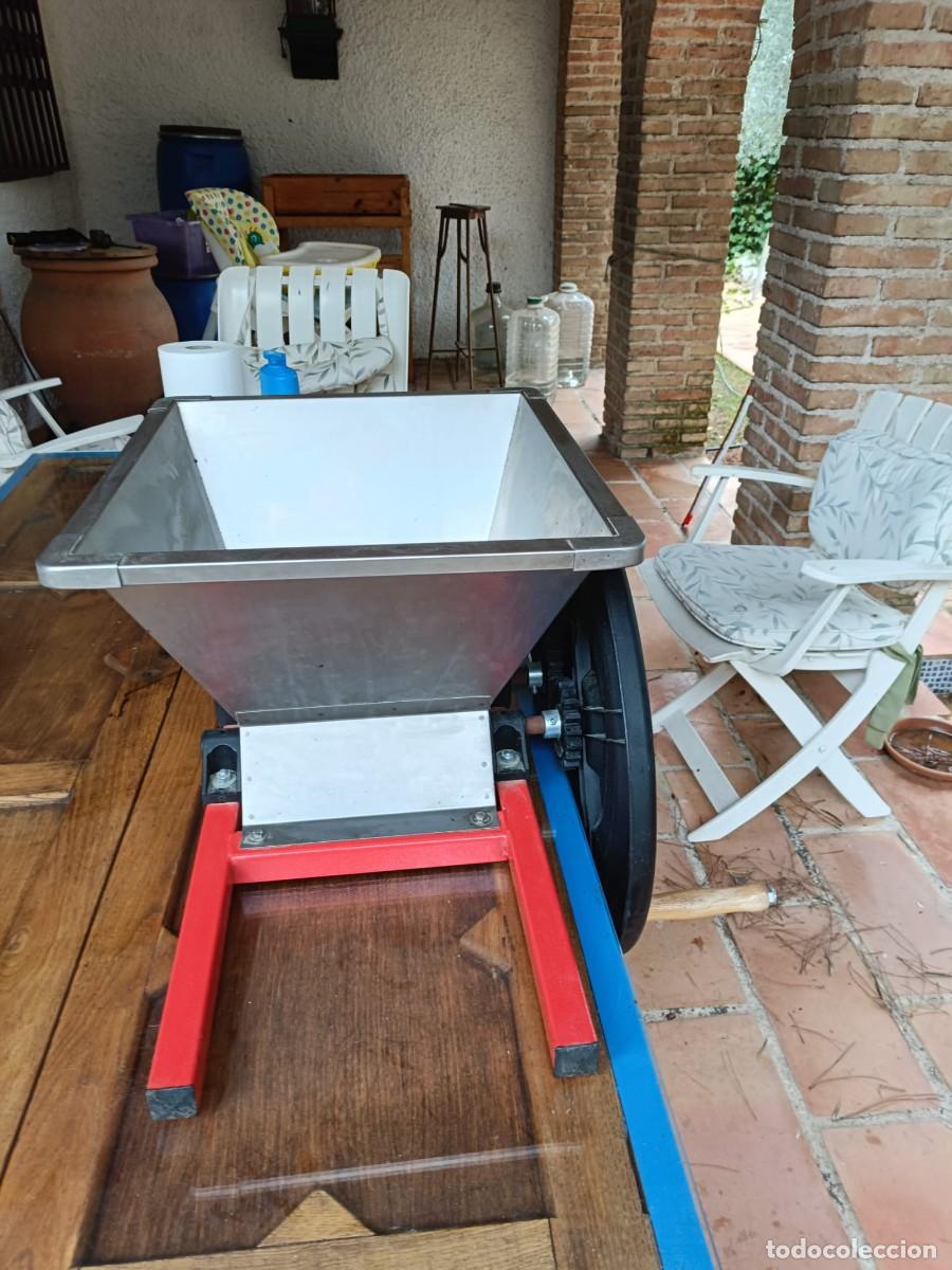 Segunda mano: Peque&ntilde;a estrujadora manual - Foto 1