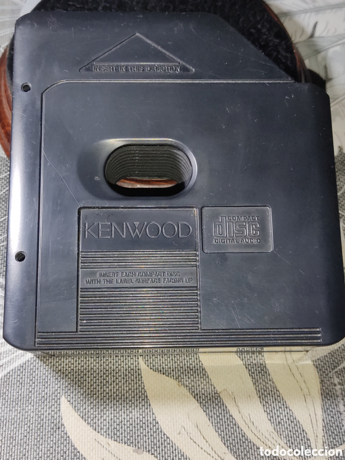 Segunda mano: Disquetera CD Kenwood & 10 CD - Foto 1
