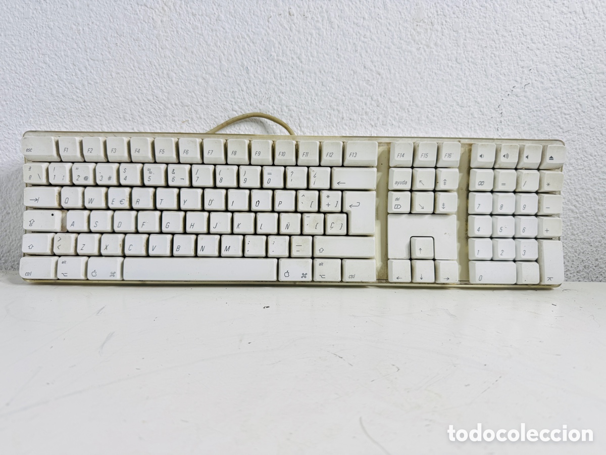 Segunda mano: Apple A 1048 USB Keyboard iMac Computer - Foto 1