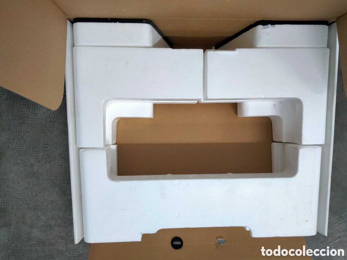 Segunda mano: Caja y corcho iMac 21.5&rdquo; 2.8 GHz 1Tb - Foto 9