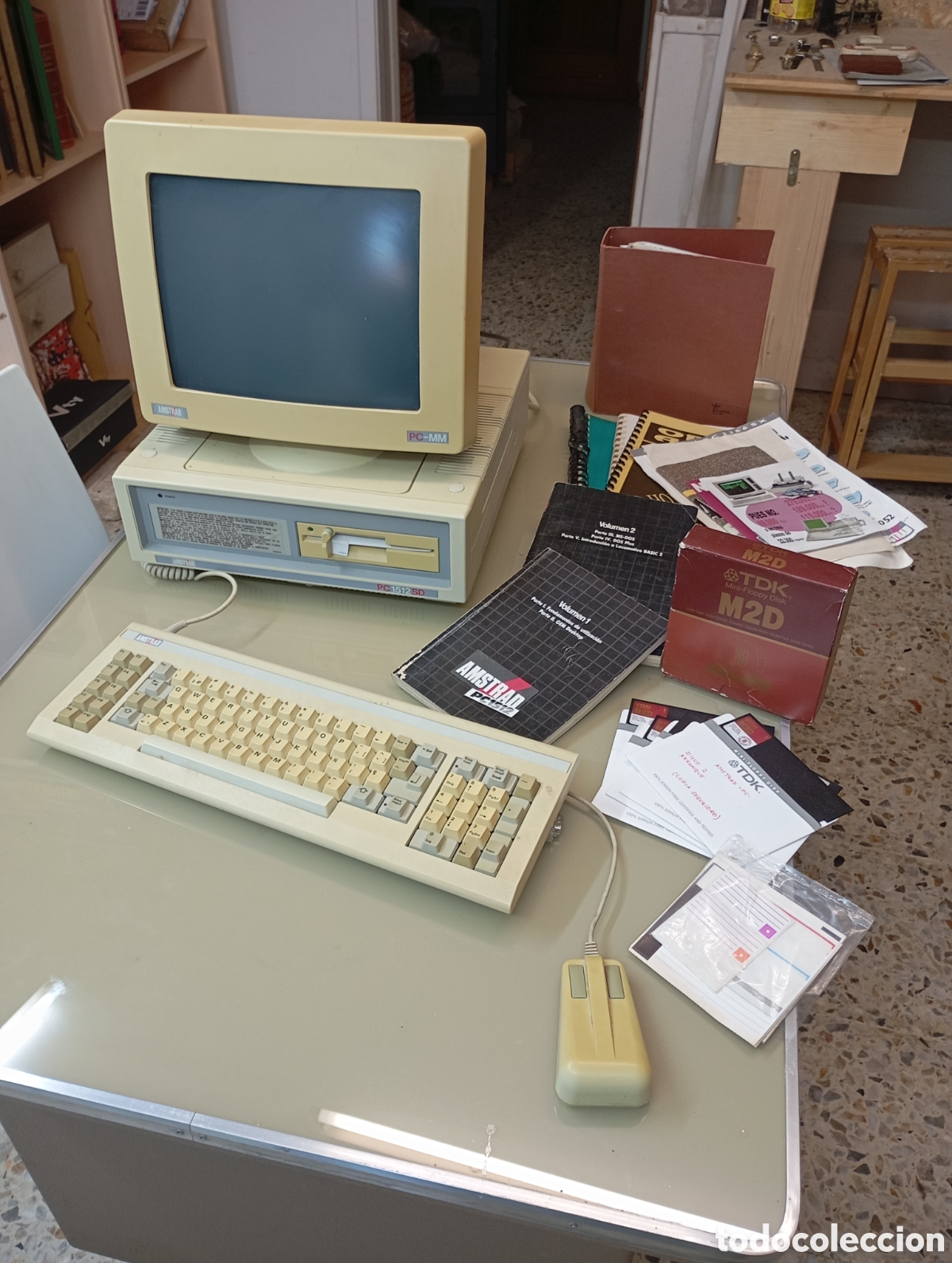 Segunda mano: Amstrad 1512 cajas, manuales, cursos, discos... - Foto 2