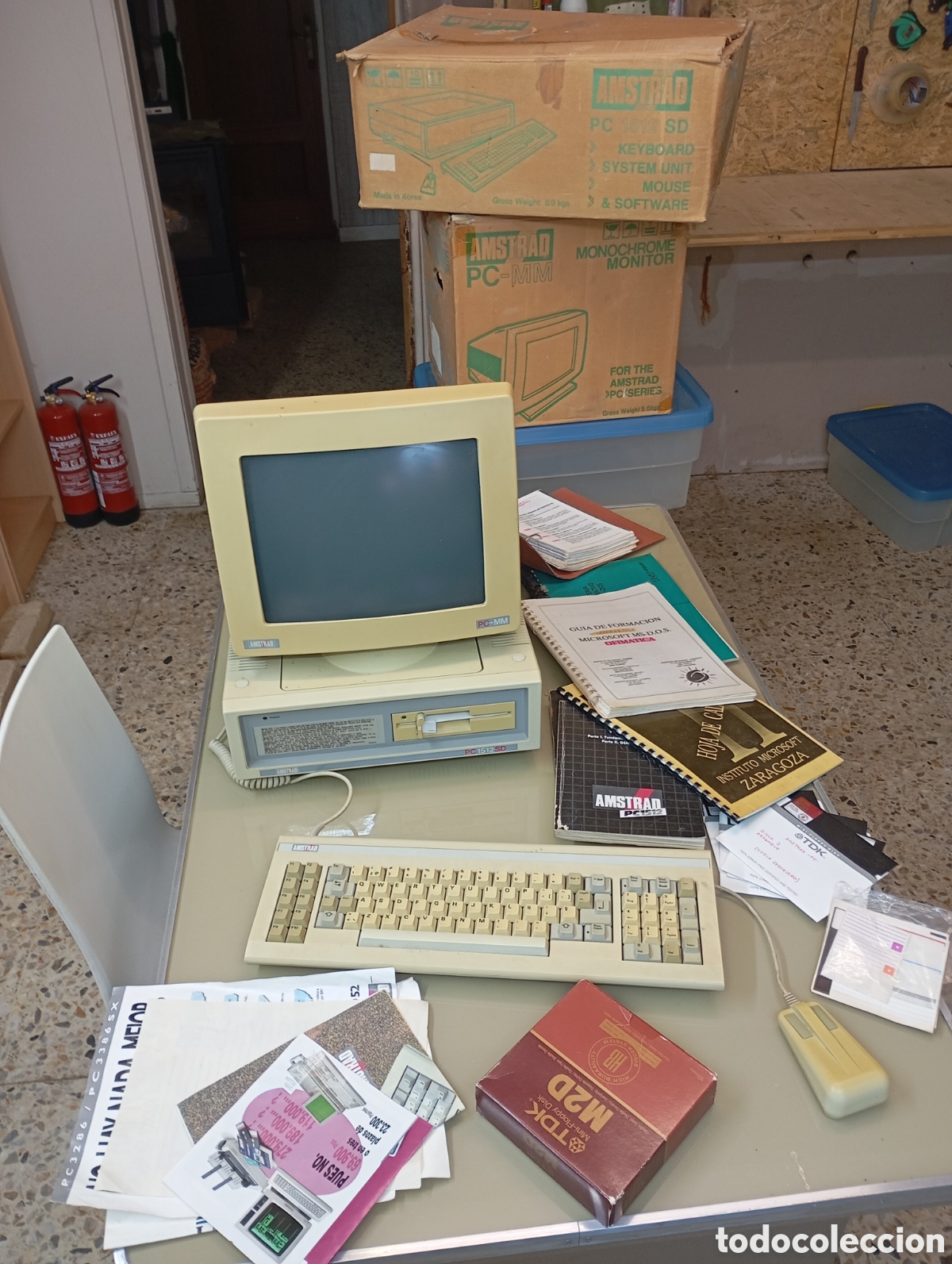Segunda M&atilde;o: Amstrad 1512 cajas, manuales, cursos, discos...