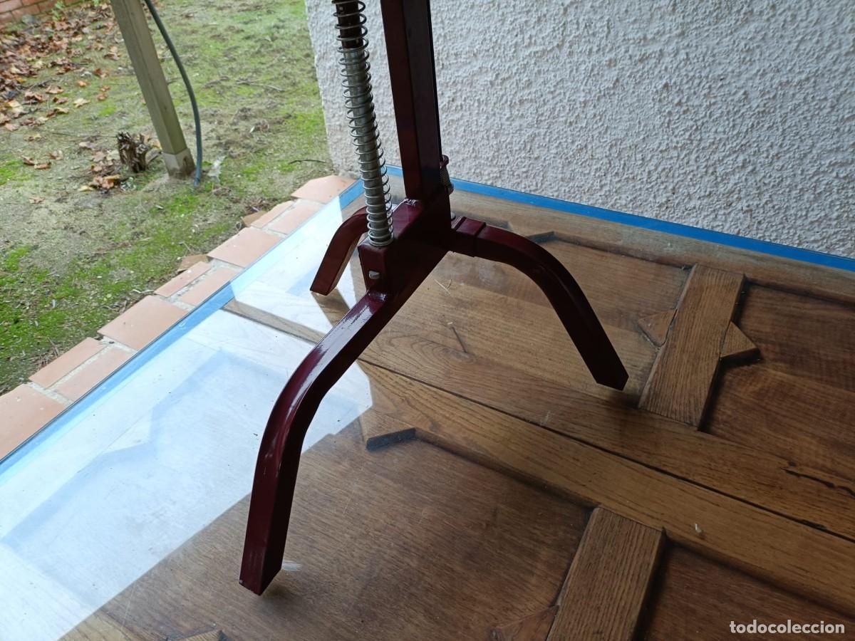 Segunda mano: Encorchadora manual con muy poco uso - Foto 3