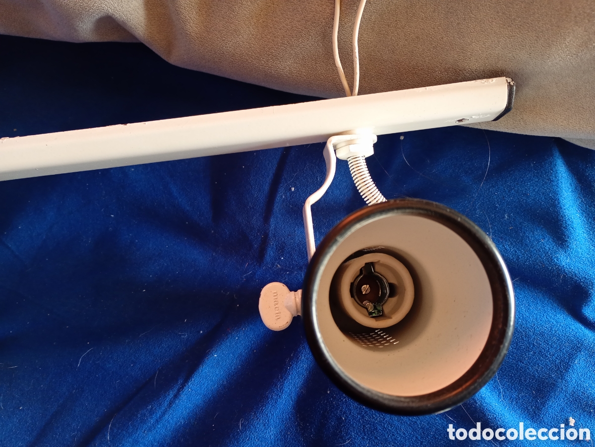 Segunda mano: L&aacute;mpara de techo estilo regleta - Foto 5