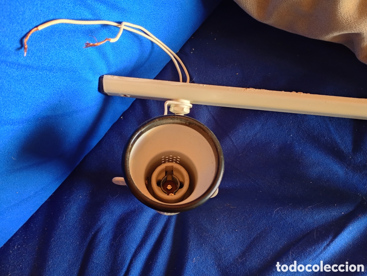 Segunda mano: L&aacute;mpara de techo estilo regleta - Foto 6
