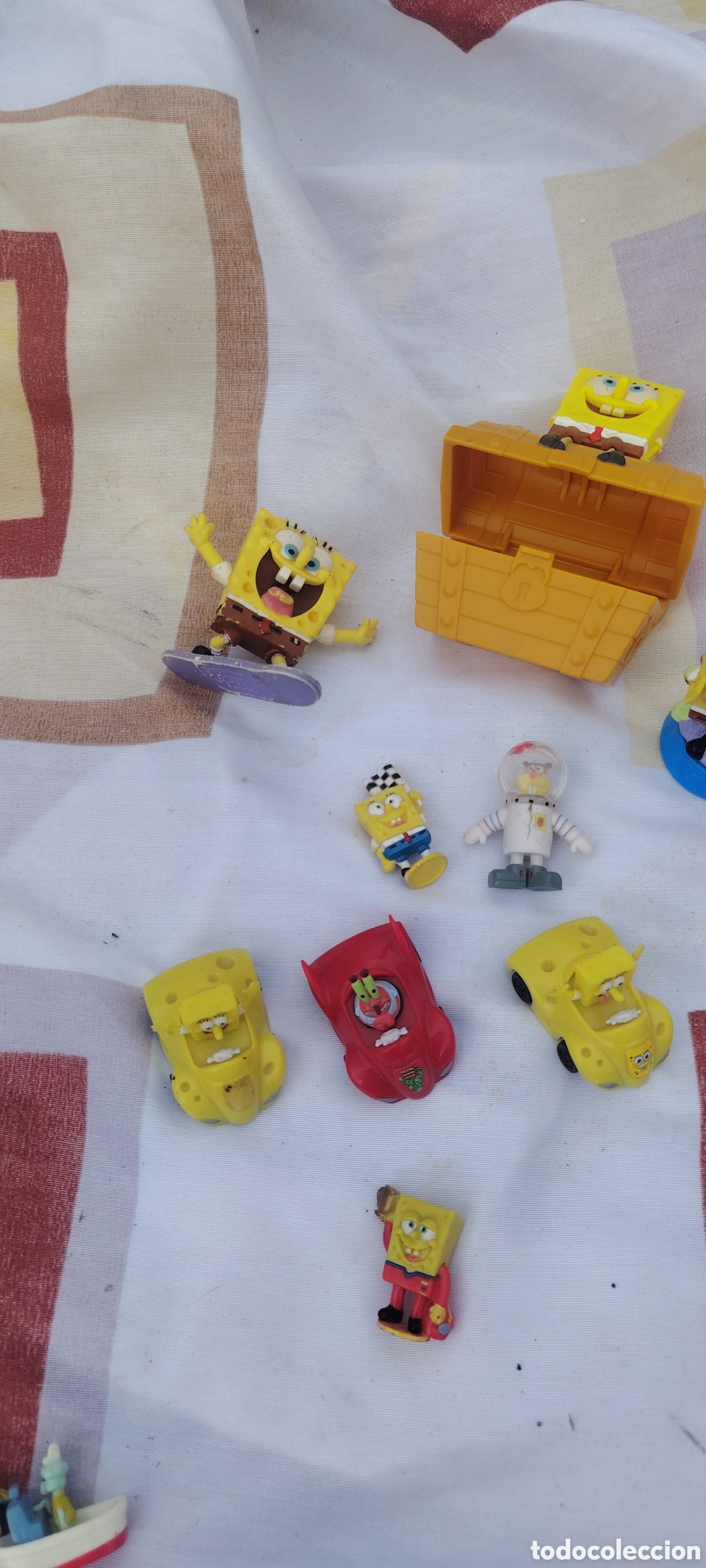 Segunda mano: Lote Bob esponja ba&uacute;l coche mu&ntilde;eco - Foto 5
