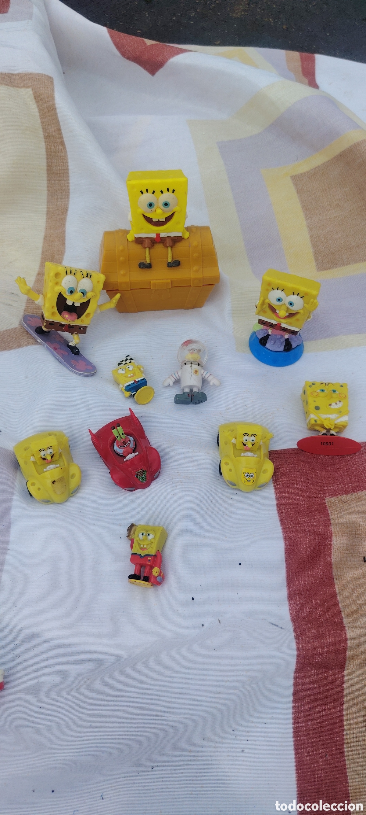 Segunda mano: Lote Bob esponja ba&uacute;l coche mu&ntilde;eco - Foto 1