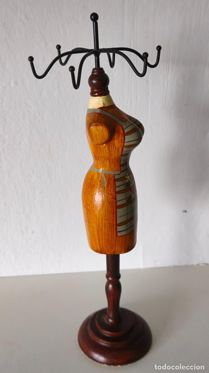 Segunda mano: MANIQUI JOYERO MADERA - Foto 5
