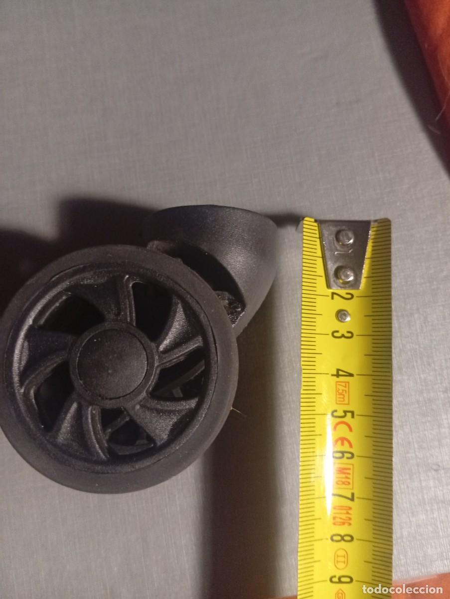 Segunda mano: Rueda de maleta.............. - Foto 6