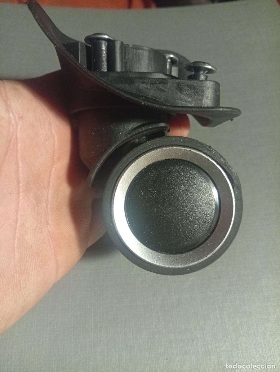 Segunda mano: Rueda de maleta.............. - Foto 1