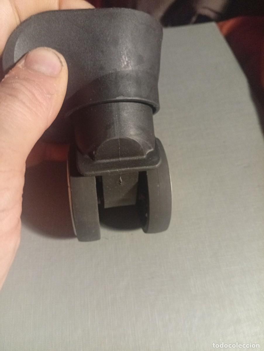 Segunda mano: Rueda de maleta.............. - Foto 5