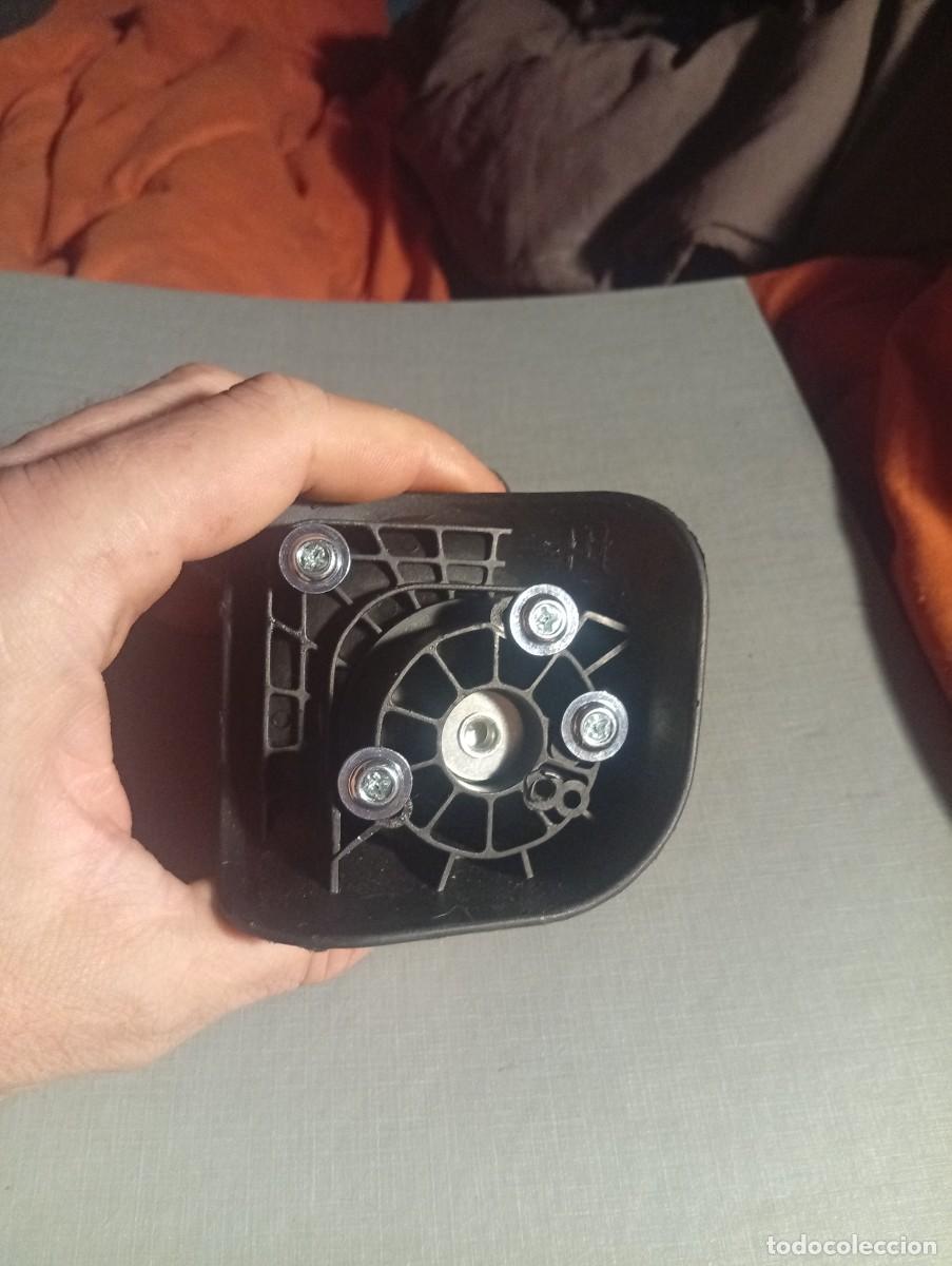 Segunda mano: Rueda de maleta.............. - Foto 6