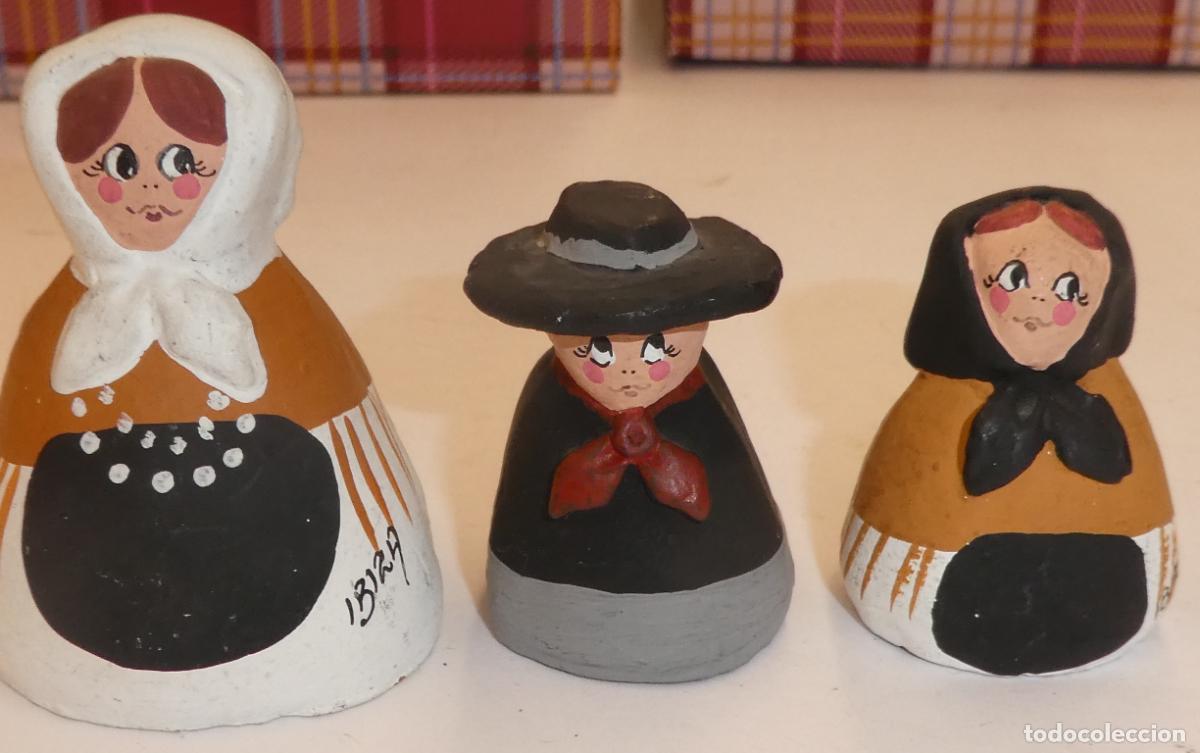 Segunda mano: 3 figuras ibicencas de barro , pintadas a mano - Foto 2
