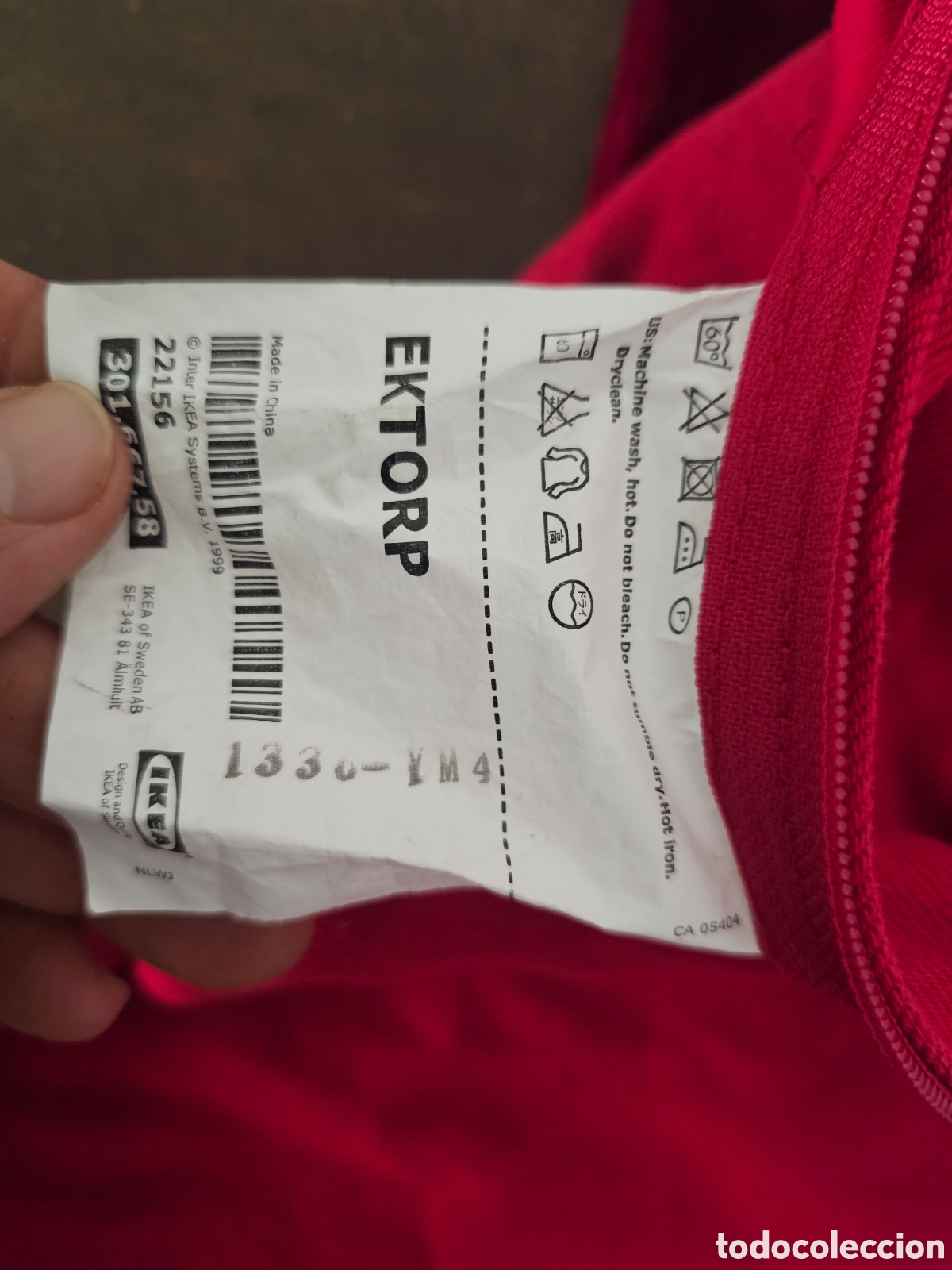 Segunda mano: Funda de coj&iacute;n o sof&aacute; roja, de Ikea, EKTORP - Foto 2