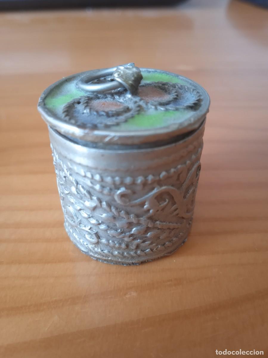 Segunda mano: Peque&ntilde;a cajita metalica - Foto 1