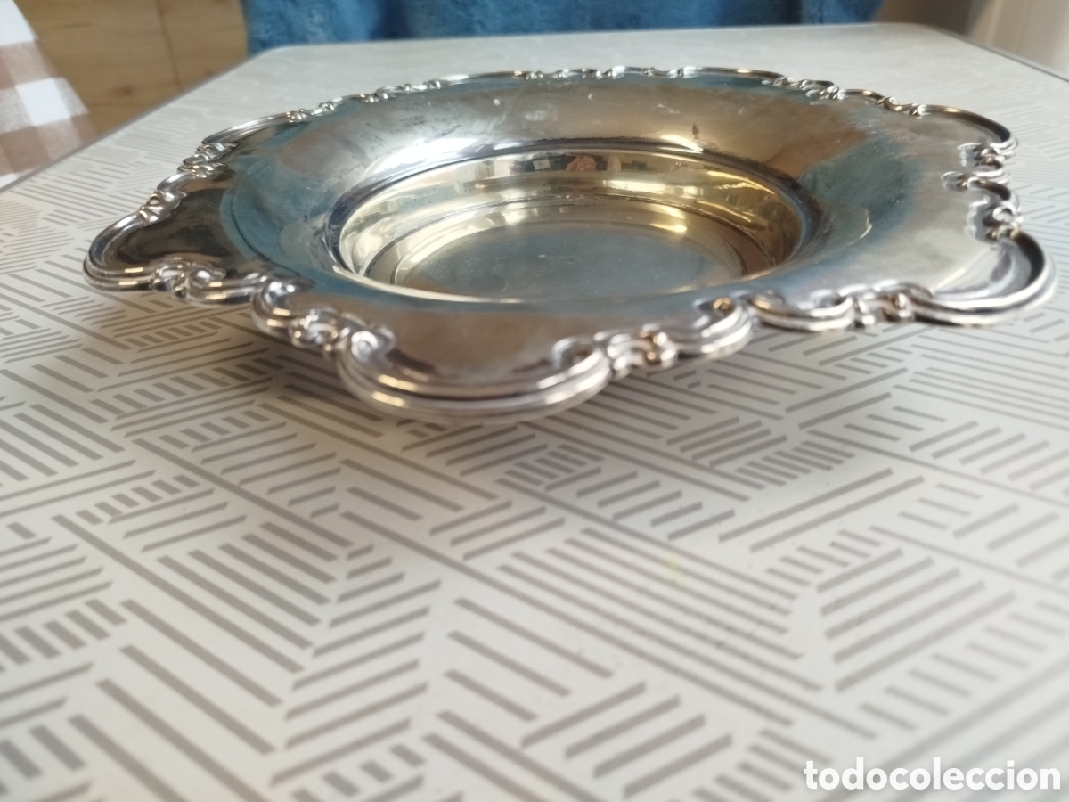 Segunda mano: Bandeja decorativa de alpaca labrada - Foto 3