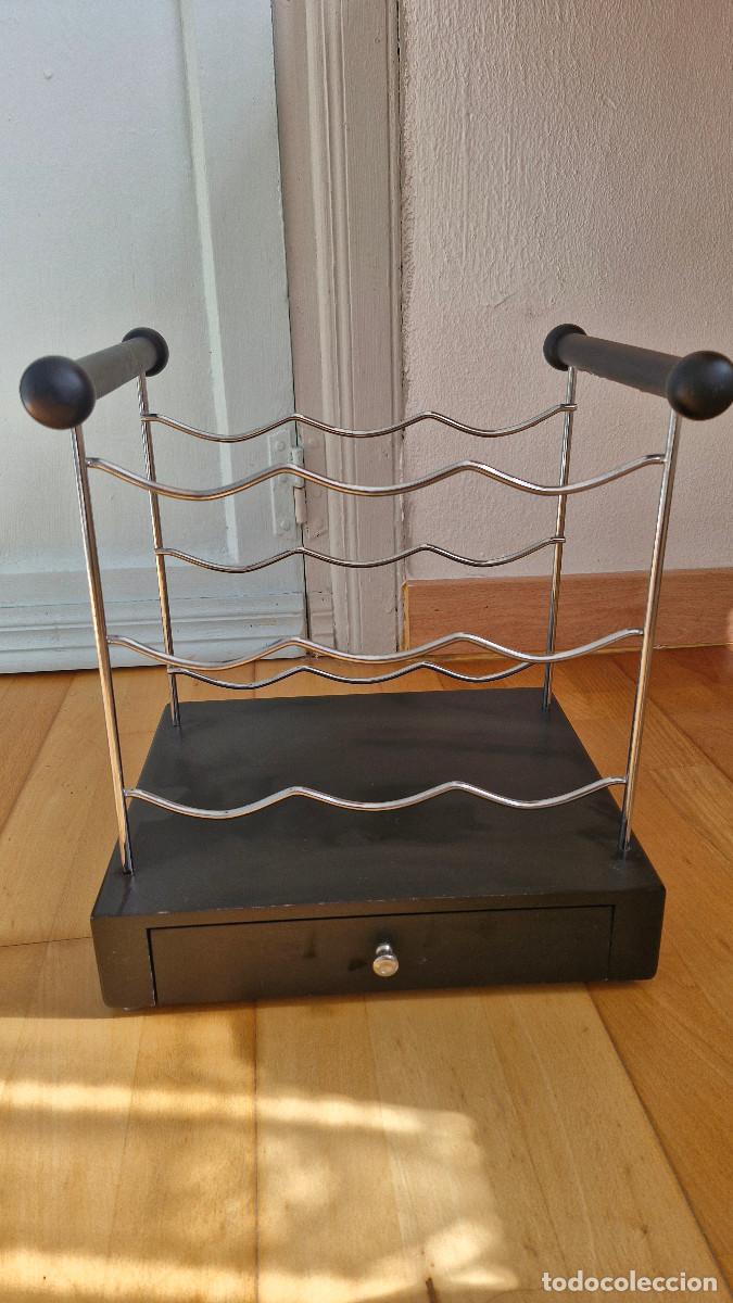 Segunda mano: Porta vinos madera y metal con caj&oacute;n - Foto 2