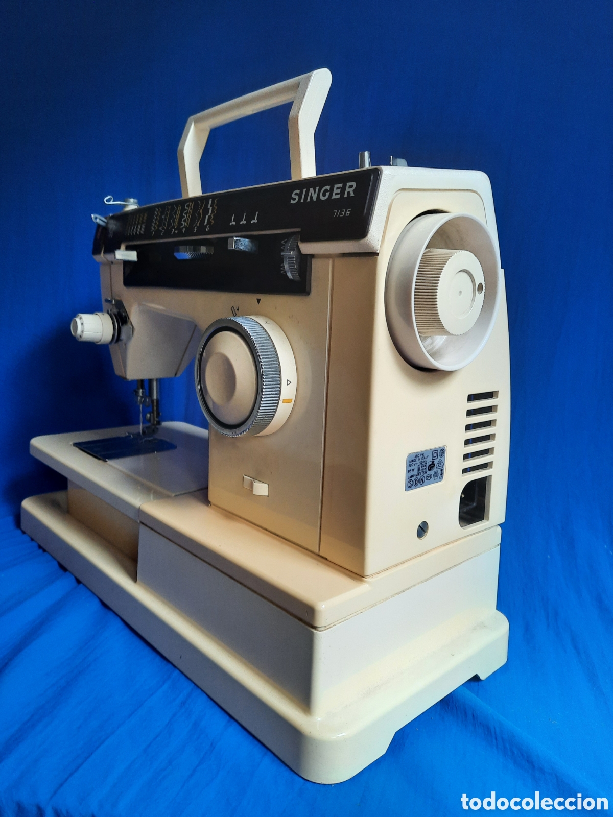 Segunda mano: Maquina de coser, el&eacute;ctrica, SINGER - Foto 4