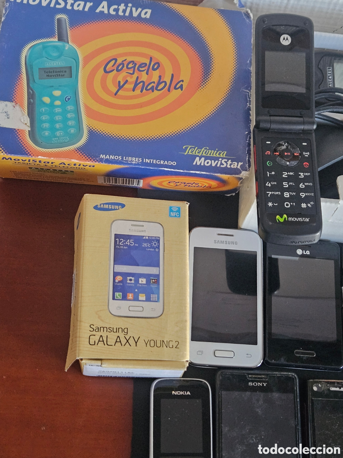 Segunda mano: Lote de telefonos moviles y cargadores - Foto 2